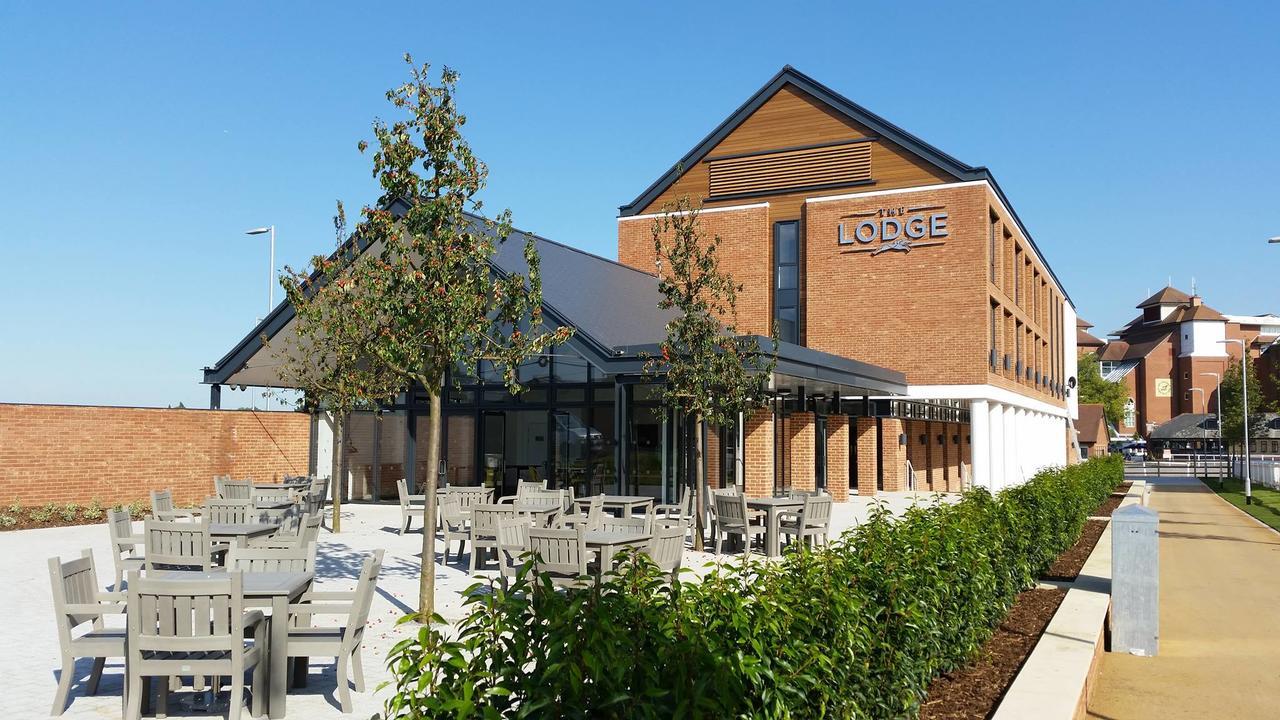 The Lodge Newbury  Exterior foto